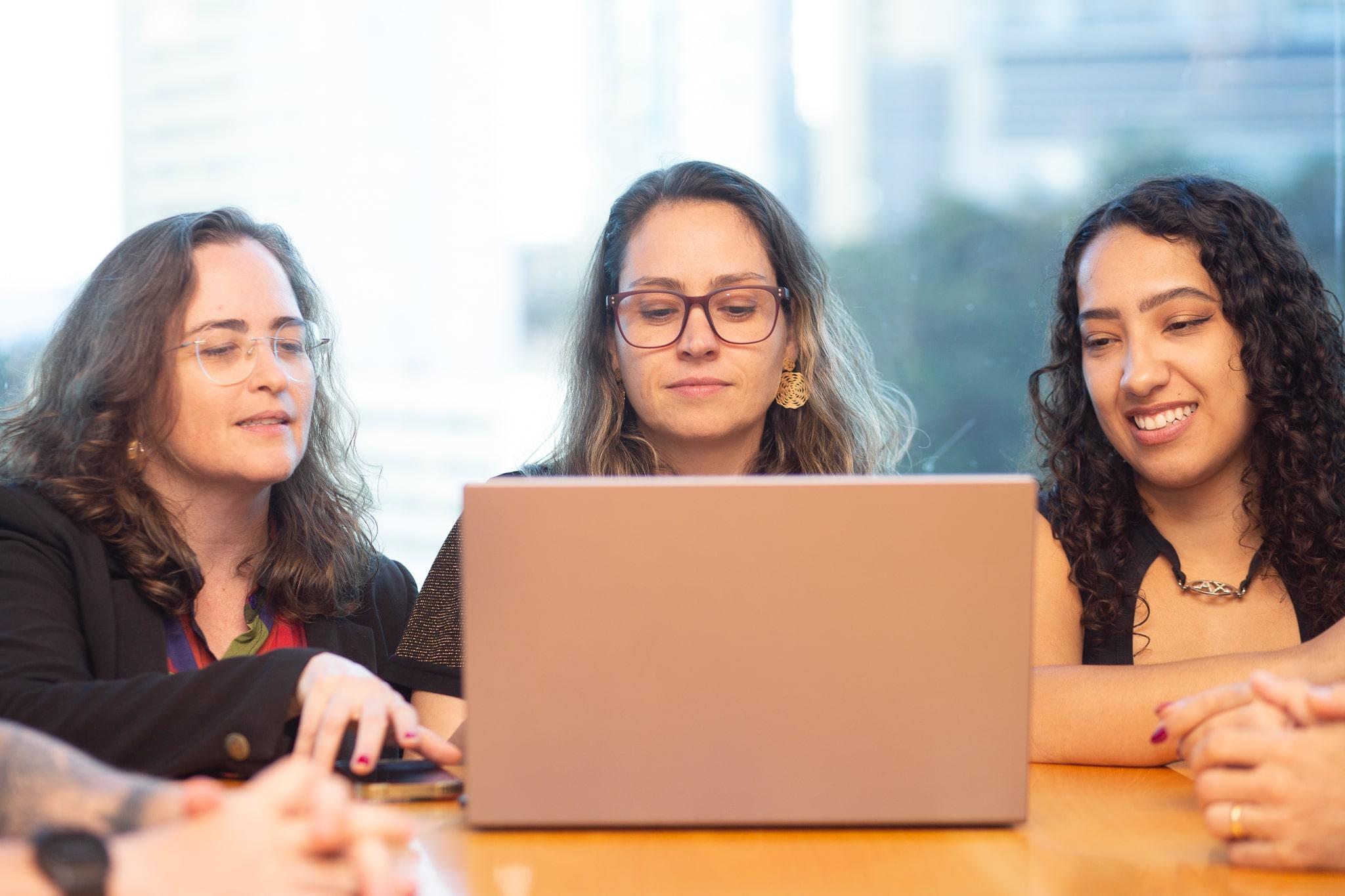 Desigualdade de gênero no trabalho: quanto custa ficar para trás?